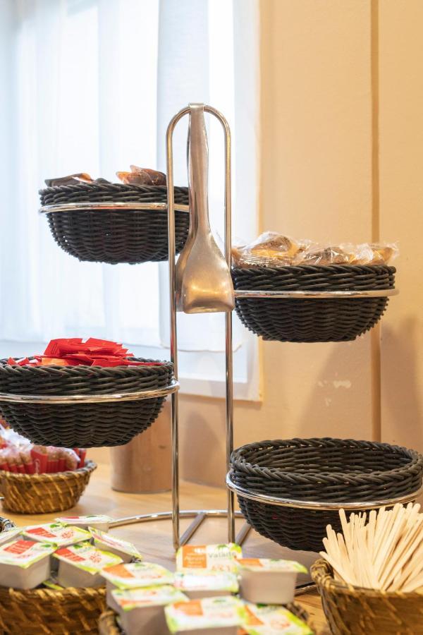 Wink Hotel Juvisy Екстер'єр фото