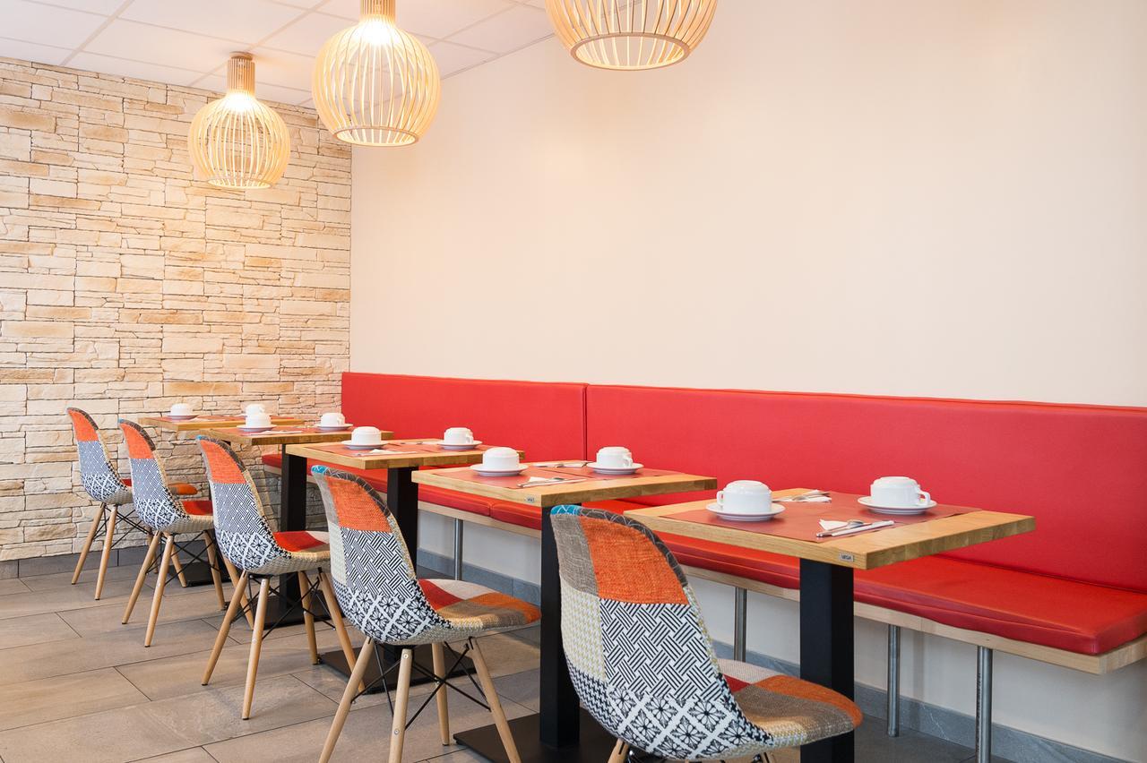 Wink Hotel Juvisy Екстер'єр фото