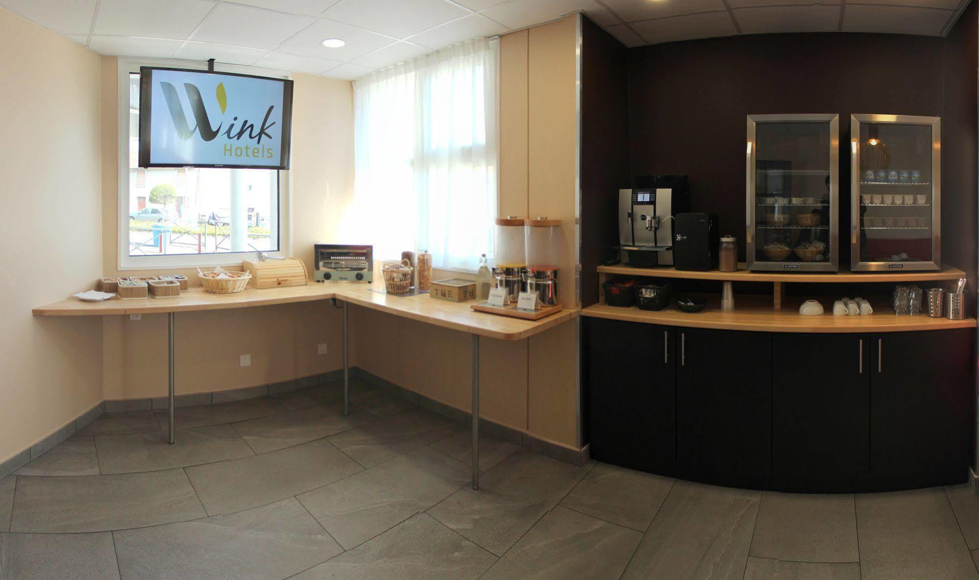 Wink Hotel Juvisy Екстер'єр фото