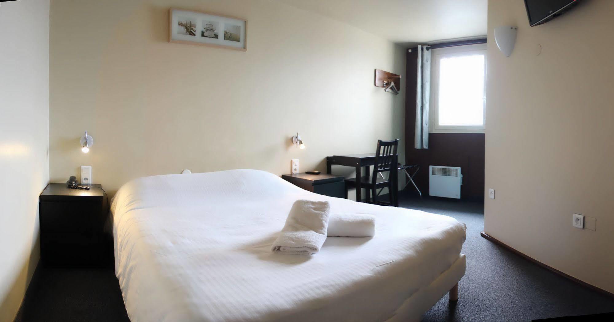 Wink Hotel Juvisy Екстер'єр фото